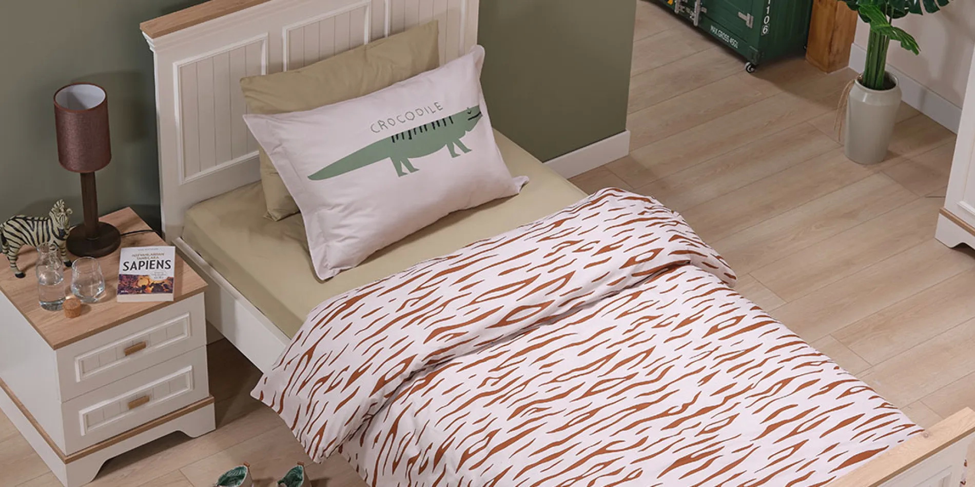 Almila Lora Bebek Odası Takımı